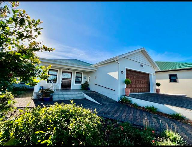 3 BEDROOM HOUSE FOR SALE IN STILBAAI-WES